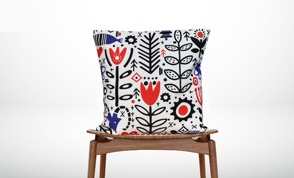 森のクッション Various red and blue designs -ヒノキの香り-