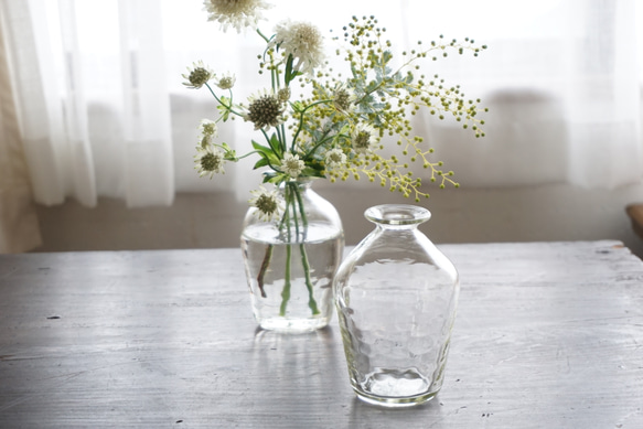 【受注制作】ガラスの花器 1枚目の画像