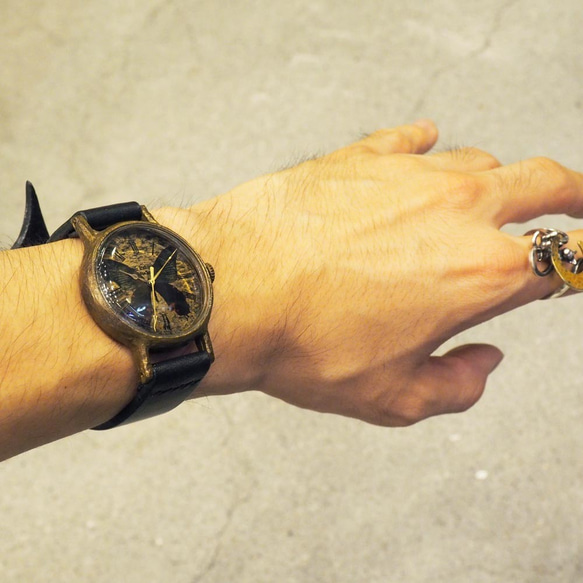 クロアゲハの腕時計 真鍮ケース イタリアンレザー時計バンド Mサイズ 5枚目の画像