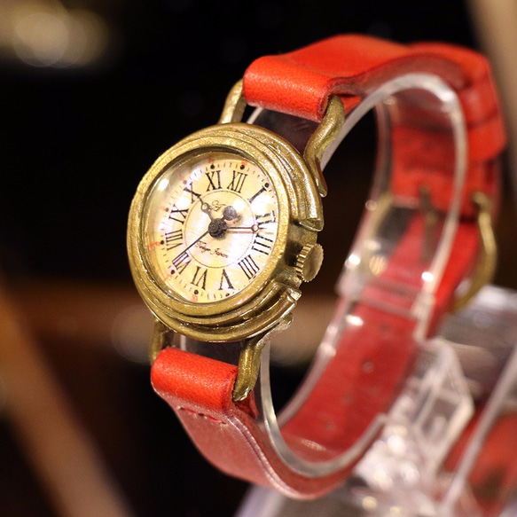 美しいシェル文字盤の腕時計 SSサイズ レディース腕時計 2枚目の画像