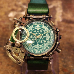 スチームパンク 腕時計 コラボウォッチ グリーン 魔法陣 蓄光 2枚目の画像