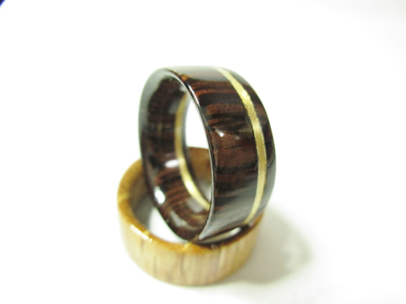 ブラスライン入り木製の指輪 ウェンジ 3枚目の画像