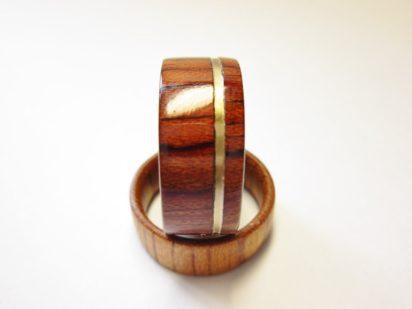 ブラスライン入り木製の指輪 ブビンガ 3枚目の画像