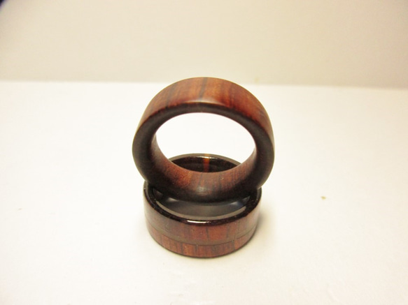 木製の指輪 ブビンガ ナチュラル仕上げ 3枚目の画像