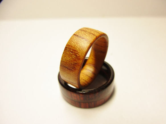 木製の指輪 ケヤキ ナチュラル仕上げ 2枚目の画像