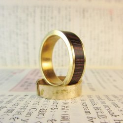 木頭和黃銅戒指溫格鑲嵌戒指 第1張的照片