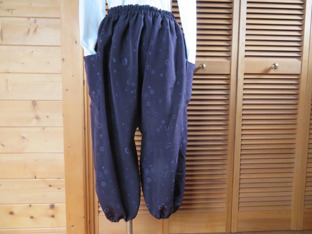 着物もんぺパンツ【鷹】 正絹 七五三 リメイク ハンドメイド ぷっくりパンツ 鷲 着物もんぺパンツ【鷹】 正絹 七五三 リメイク ハンドメイド