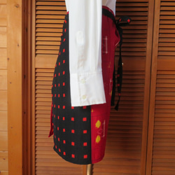 カフェエプロン　黒×赤　着物リメイク 7枚目の画像