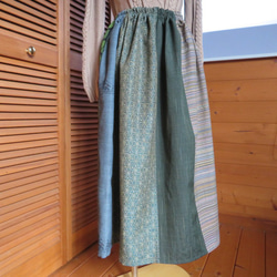緑系　ウールの着物をパッチしたギャザースカート　着物リメイク 7枚目の画像