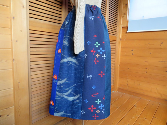 sale　紺系　ウールの着物をパッチしたギャザースカート　着物リメイク 7枚目の画像