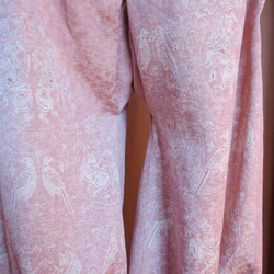 桜色に包まれる　鳥柄のもんぺパンツ　着物リメイク 5枚目の画像