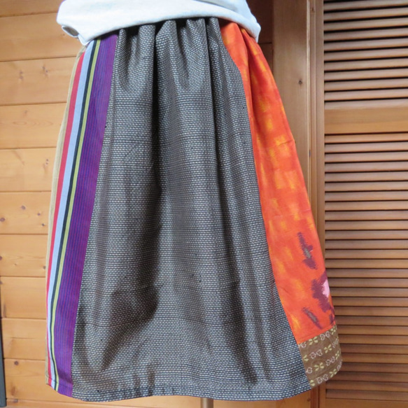 銘仙×シャリ感で軽やかギャザースカート 　着物リメイク 6枚目の画像