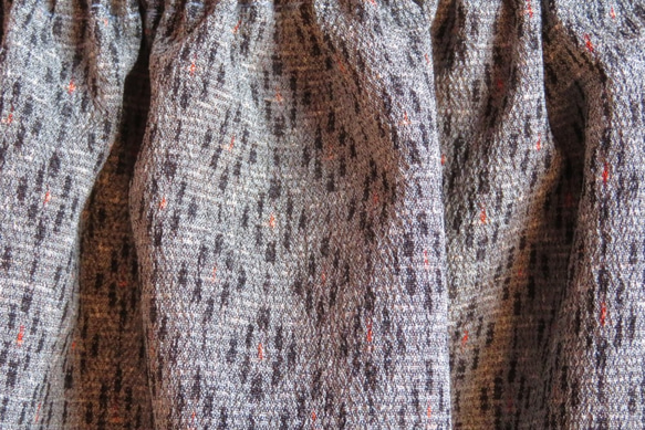 鼠色にレトロな柄のギャザースカート　着物リメイク 6枚目の画像