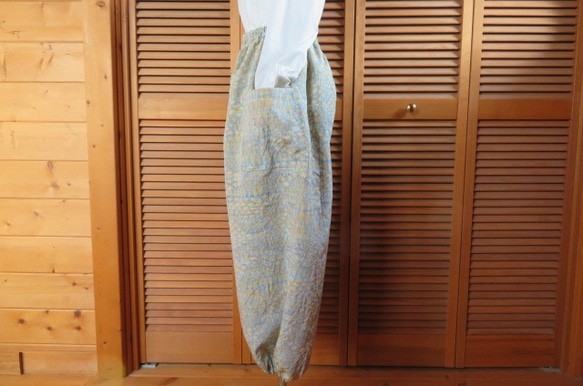 水玉模様の様なもんぺパンツ　着物リメイク 3枚目の画像