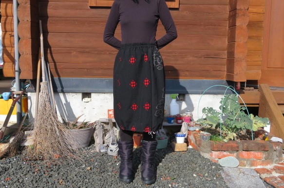 冬支度はじめませんか？井型模様のバルーンスカート　着物リメイク 1枚目の画像