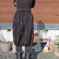 冬支度はじめませんか？井型模様のバルーンスカート　着物リメイク 3枚目の画像
