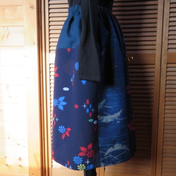 青系５種類のウールの着物をパッチしたギャザースカート　着物リメイク 2枚目の画像