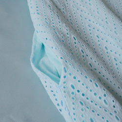 【ベビーブルー】コットン100％スカラップ刺繍ポケット付シンプルな半袖ワンピース♪ 7枚目の画像
