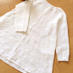 お花刺繍リネン、ポケット付Aラインシンプルな長袖チュニック 2枚目の画像