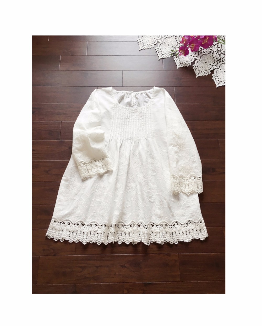 ★amitie★　フレンチお袖チュニック　レースのお花つき ☆amitie☆ フレンチお袖チュニック レースのお花つき レディース