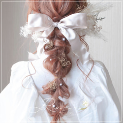 maricuru掲載*可憐に華やかフルールシュフティ*　結婚式　ウェディング　前撮り　カラードレス　髪飾り　リボン　白 1枚目の画像