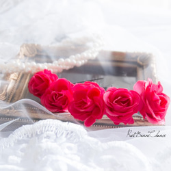 小さなパステルカラーのローズ髪飾りセット*花飾り　ヘッドドレス　ローズ　赤ピンク 1枚目の画像