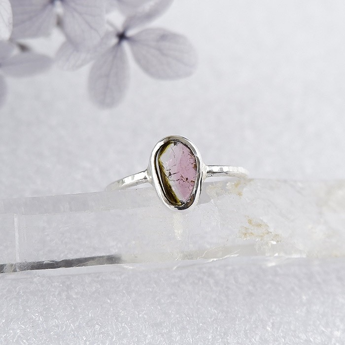 ～美しいコントラスト～バイカラートルマリンのリング　12号