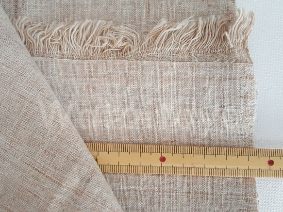 手紡ぎ手織り布のハギレ　サクラ　無染色・自家自然栽培綿 2枚目の画像