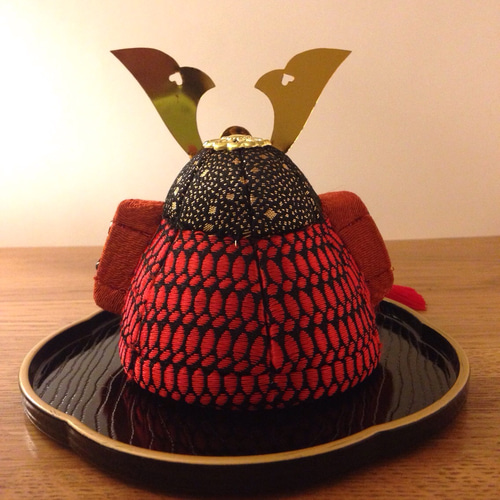 送料無料】木目込み人形 五月人形 吉祥兜（梅型台付き） その他人形 華