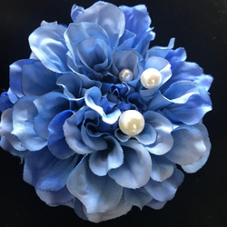 珍珠大麗花 2way 胸花 (藍色 9) 第2張的照片