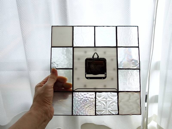 24㎝角・ステンドグラスの掛時計・モザイクK24（クリア・ホワイト・パール系）イメージは宝石箱　※受注制作 5枚目の画像