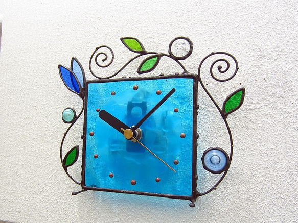 ステンドグラス*掛け＆置き時計・水色のアラベスク 2枚目の画像