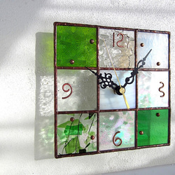 【18㎝×18㎝】ステンドグラス*掛時計・モザイクＢ（緑） 2枚目の画像