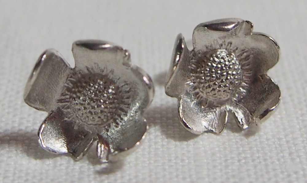 poppy earrings (SV)：ポピーピアス（シルバー）
