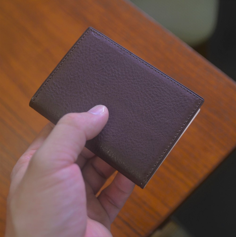 【送料無料】（名入れ可）イタリアンレザーパスケース　焦げ茶