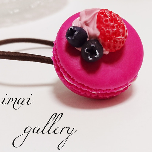ストロベリーマカロン♡ヘアゴム フェイクスイーツ ヘアゴム