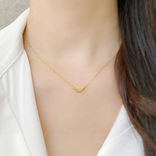 18金 カレン族シルバーのVネックレス アジャスター付 -gold sand