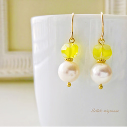 lemonade * ヴィンテージビーズと大粒真珠のレモンなピアスorイヤリング 3枚目の画像