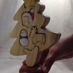 彩色組み木絵のXmasツリー  小（木肌）木工置物 3枚目の画像