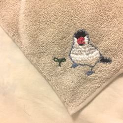 桜文鳥とミニ豆苗刺繍ハンカチ 2枚目の画像