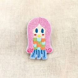 刺繍ブローチ　「アマビエ」 1枚目の画像