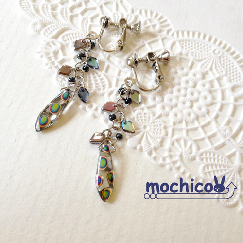 水玉ダガーとドラゴンビーズが揺れるピアス♪《イヤリング交換可  