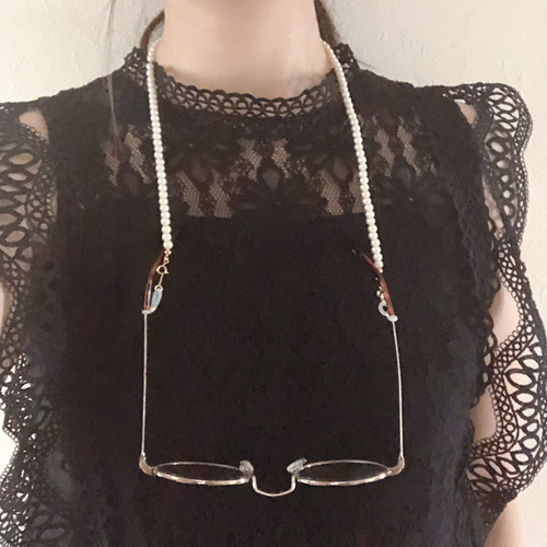 マスクチェーンやネックレスに変身！3way パールの眼鏡チェーン(約50cm