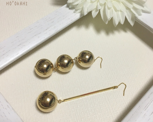 アシンメトリー メタリックボール ピアス/イヤリング【2color】 ピアス