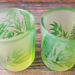 竹と唐草模様 緑のショットグラス（ぐい呑み・おちょこ）新デザインで！ 6枚目の画像