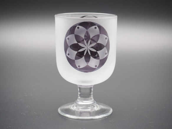 曼荼羅な短足ポートワイングラス　紫色 2枚目の画像