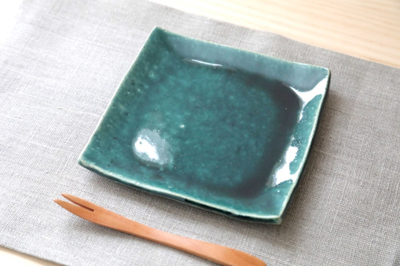 藍織部釉の四方小皿 小皿 TSUCHI-HANAKI 通販 12368658｜Creema
