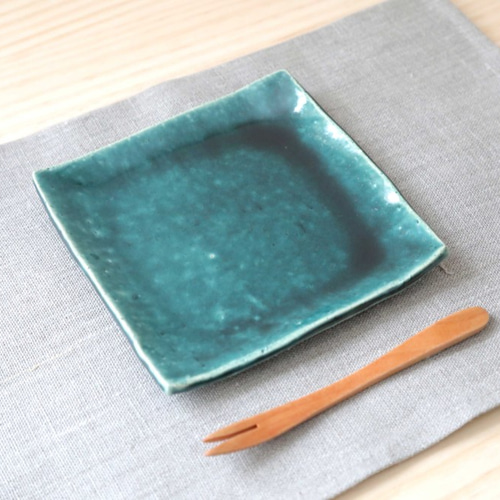 藍織部釉の四方小皿 小皿 TSUCHI-HANAKI 通販 12368658｜Creema