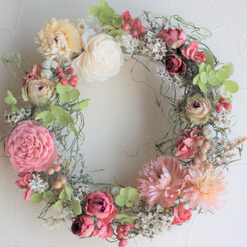 お花畑のようなドライフラワーリース ドライフラワー アトリエRoseMary  