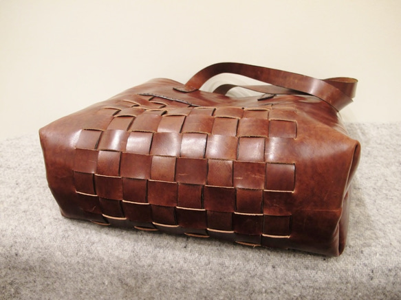 hand stitch + lattice pattern leather  tote bag 4枚目の画像